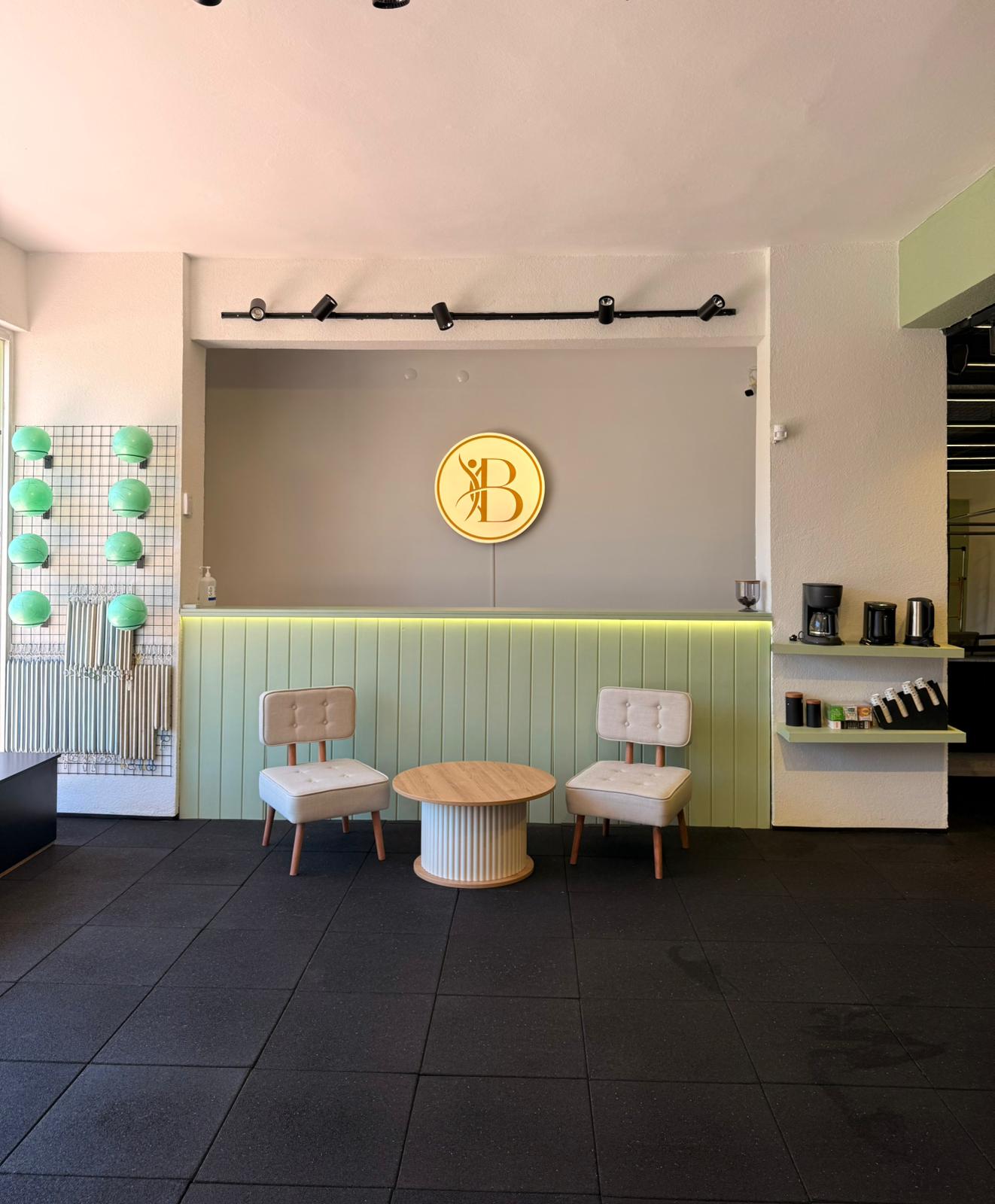 B Studio Pilates Bekleme Alanı